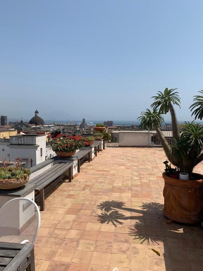 La Casa Nel Cuore Della Citta Appartement Napels Buitenkant foto