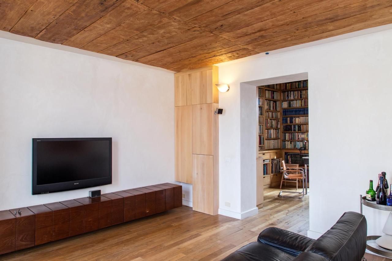 La Casa Nel Cuore Della Citta Appartement Napels Buitenkant foto